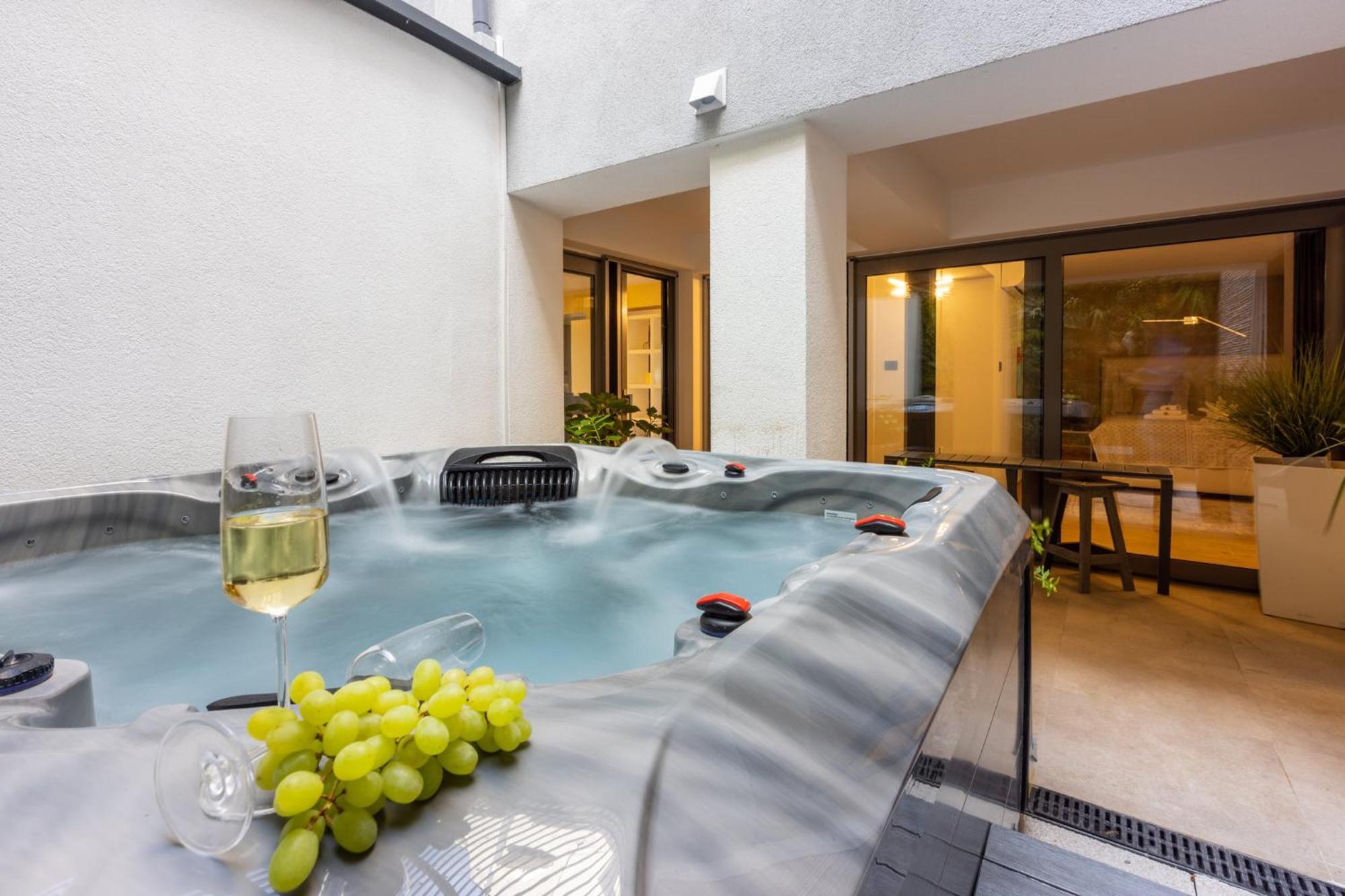 Panoramica Apartment With Whirlpool Crikvenica Exterior foto